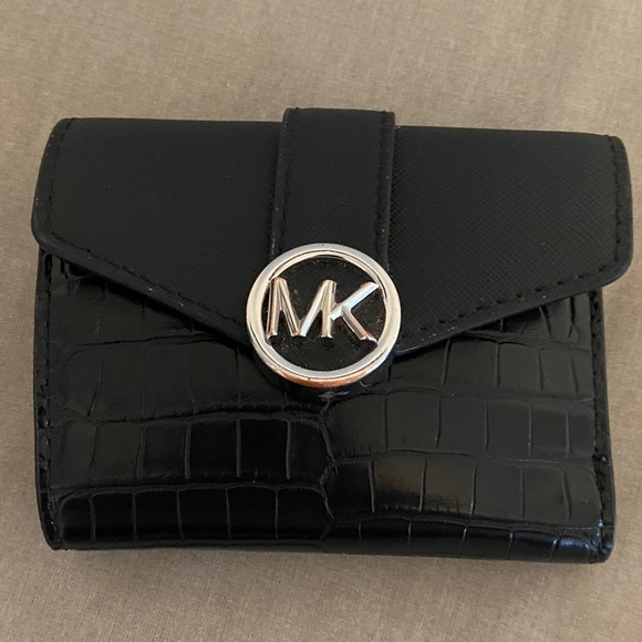 Michael Kors Black Croc-Embossed Card Holder - Picture 1 of 6